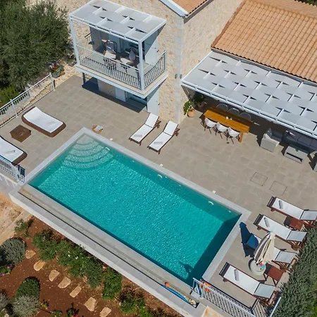 빌라 Fiscardo Luxury Stone Suzana ,with Sunset View! *